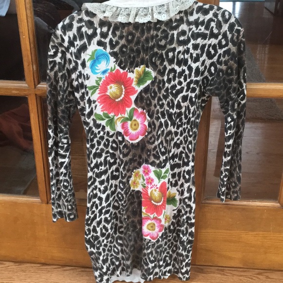 Unique sweater by Charlotte size small - Picture 6 of 6